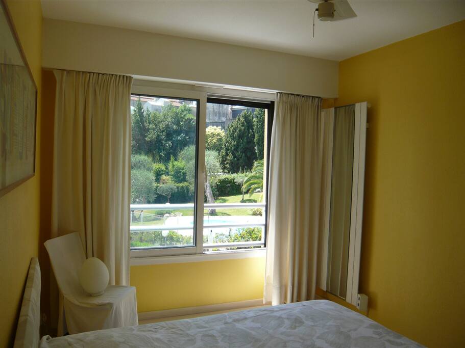 chambre avec placard