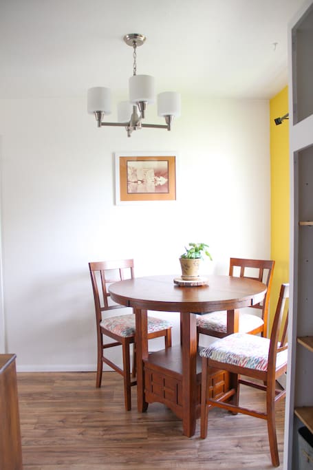 Kitchen nook