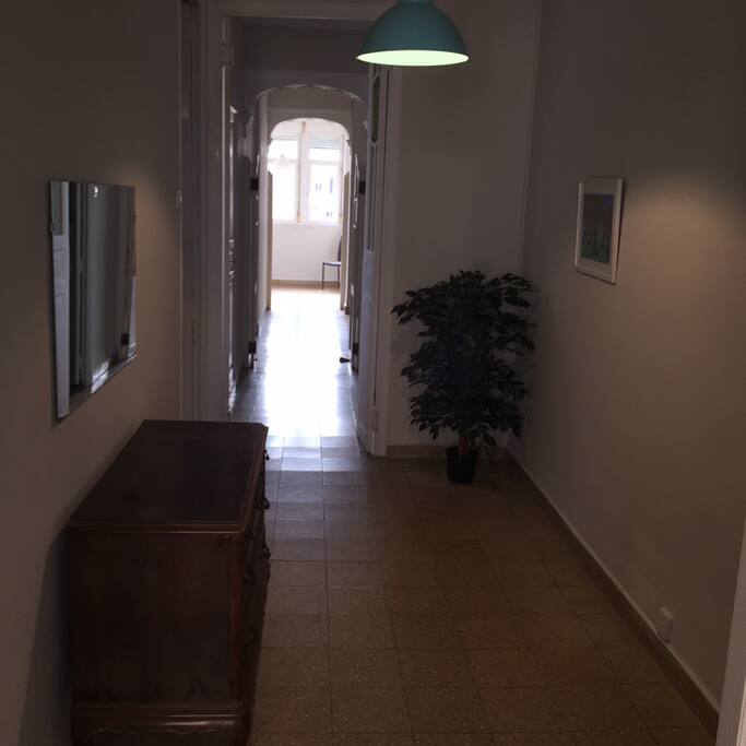 Large entryway/foyer