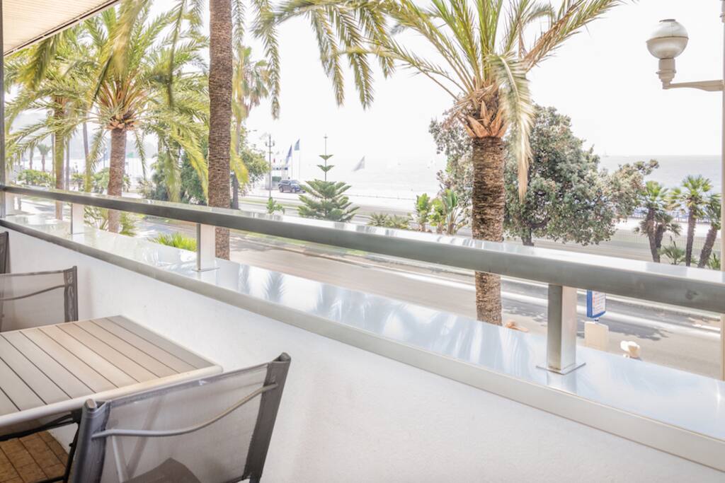 Terrasse face mer