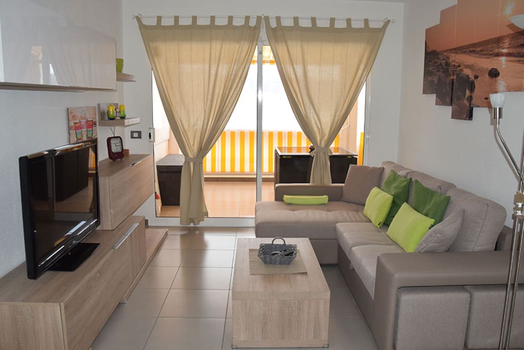 Living area with large sofa bed and Flat Screen TV (Spanish, UK, German channels)