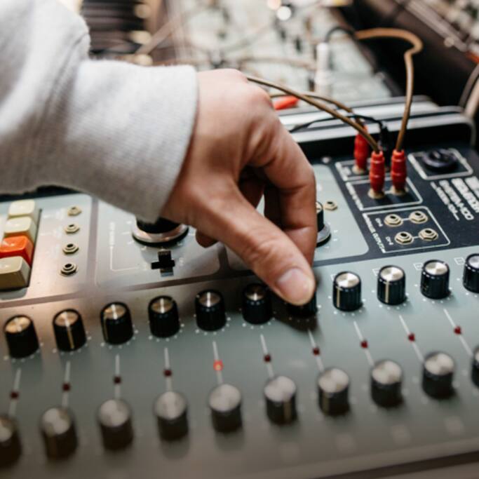 Synthesizer Shops In Tokyo