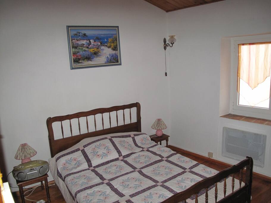 La chambre avec lit 2 places