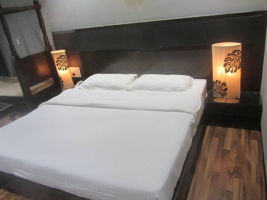 Deluxe Bedroom