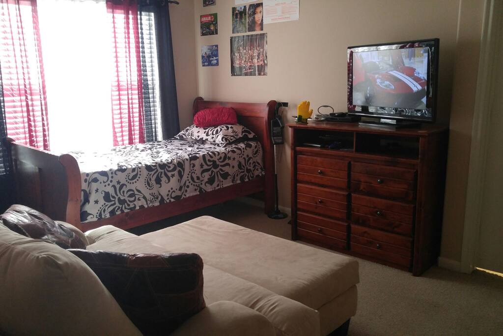 Open bedroom 3 sleeps 1