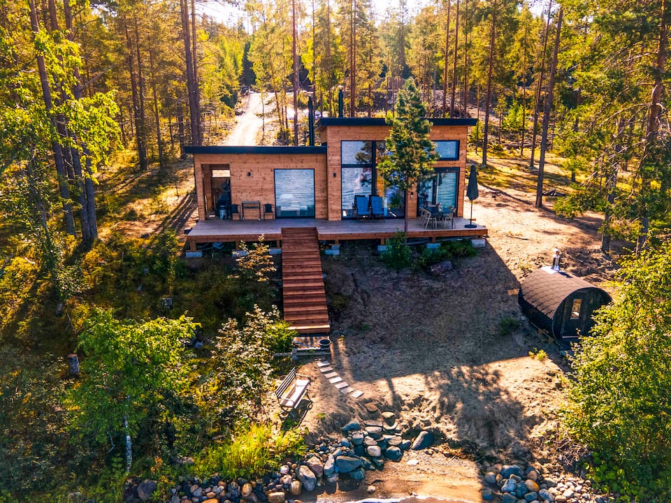 Villa Tuulikki, on Lake Höytiäinen, Kontiolahti, North Karelia, Finland, photo 4 of 10