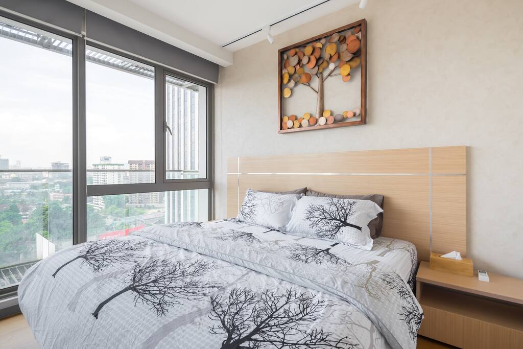 Room 1 with King Size Bed