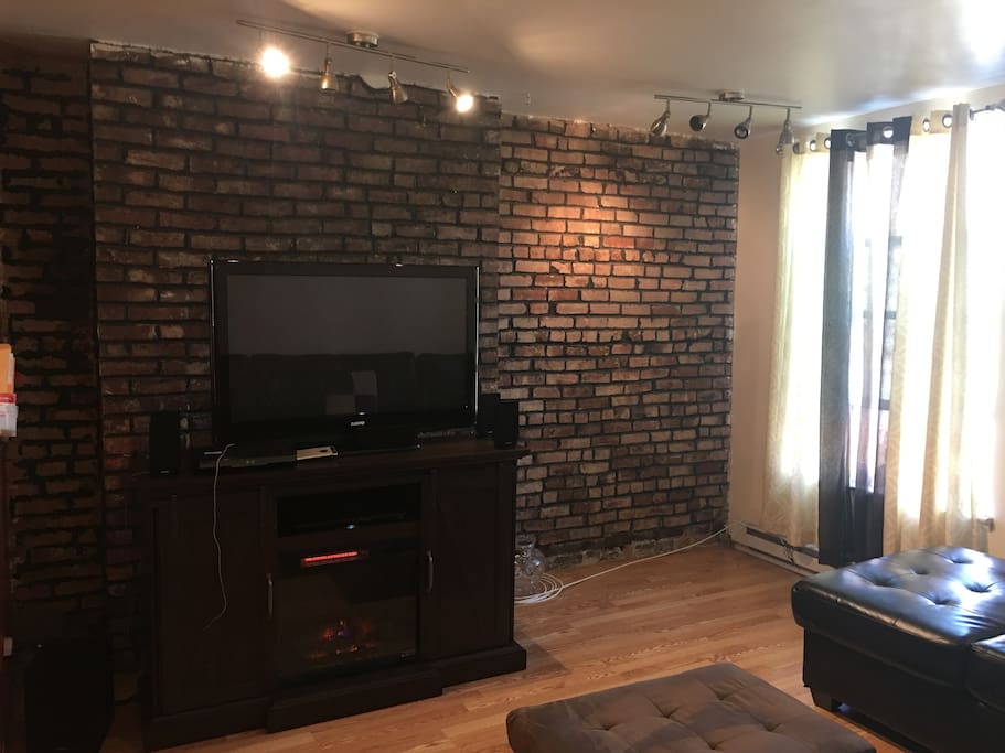 Entertainment w/ HD TV & Firestick