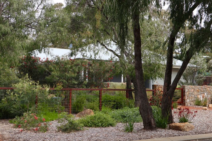 10 Eagle Bay – Beachhouse