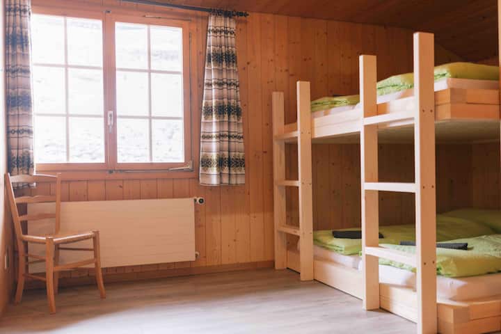 Pana kitanda cha ghorofa mbili (chumba cha kulala # 2)