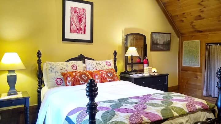 Loft Bedroom with Double Bed