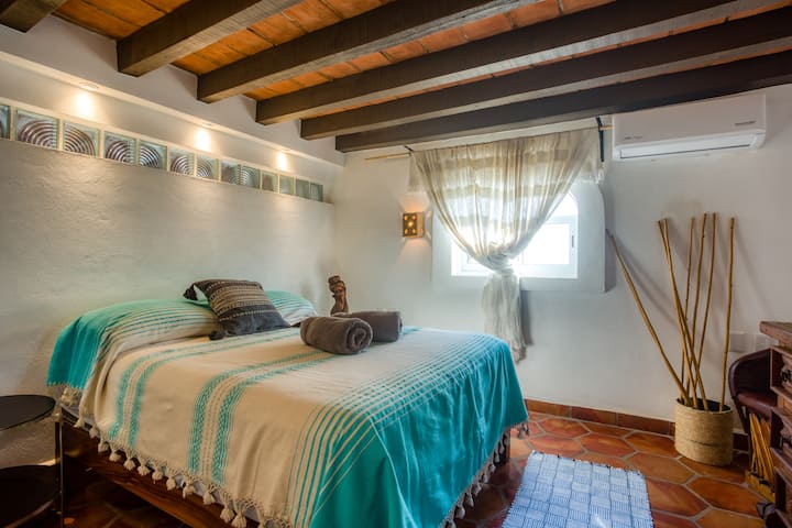 Downstairs bedroom #1