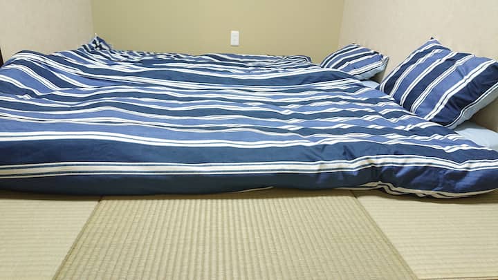 您可以在日式客房放松身心。