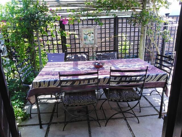 JACKY’S BEACH HOUSE 3BEDROOM 5MIN TO BEACH gallery image 3