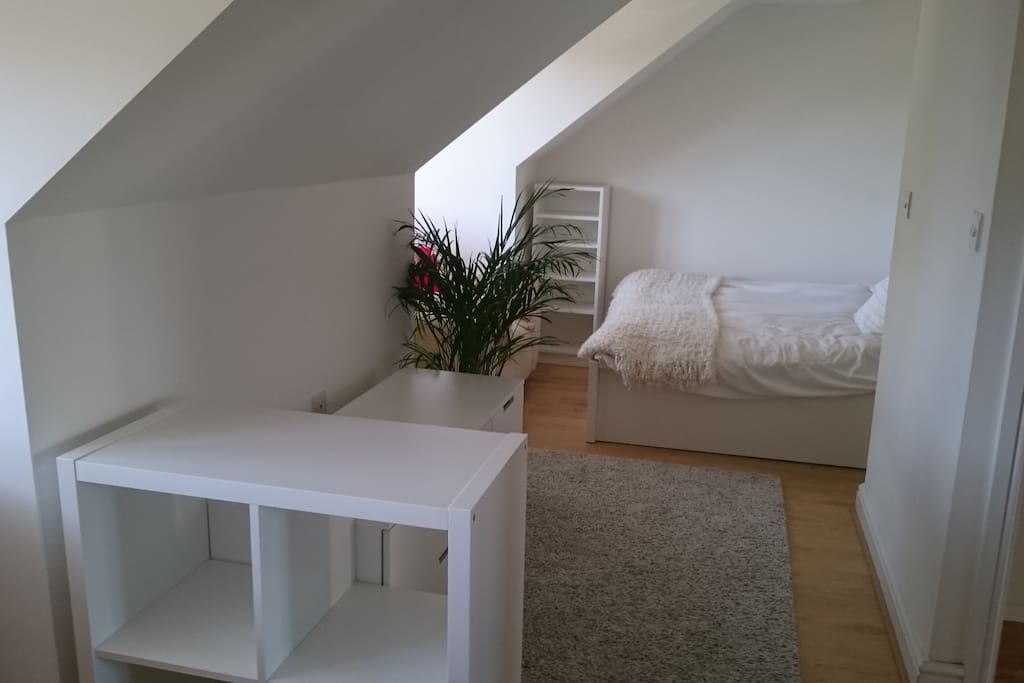Side-view of bed