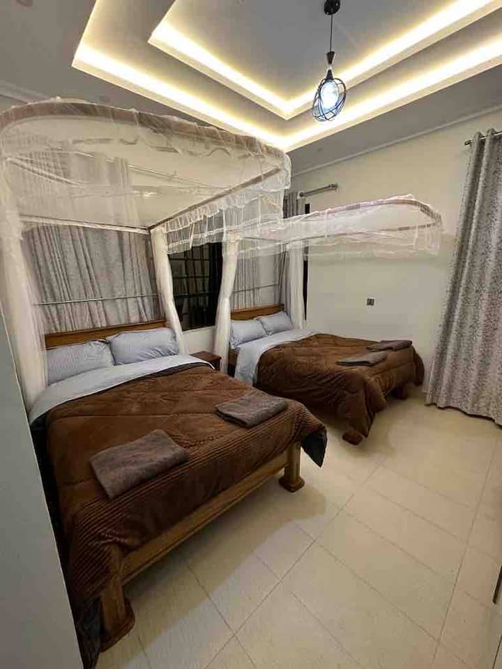 Spálňa 3 - veľké postele - stredné poschodie