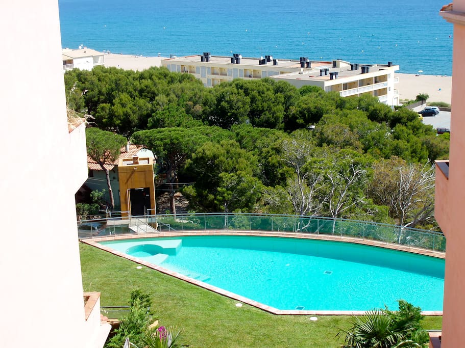 Community pool and garden - SA PUNTA COSTA BRAVA