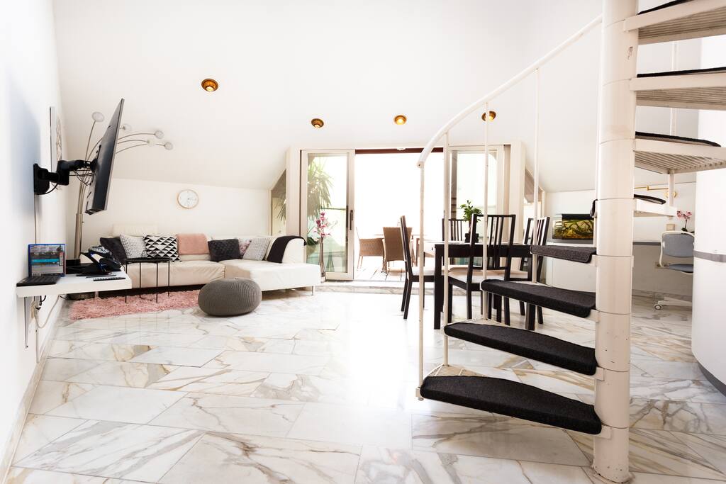 A lot of space for all your activities and direct entrance to the terrace from the living room.