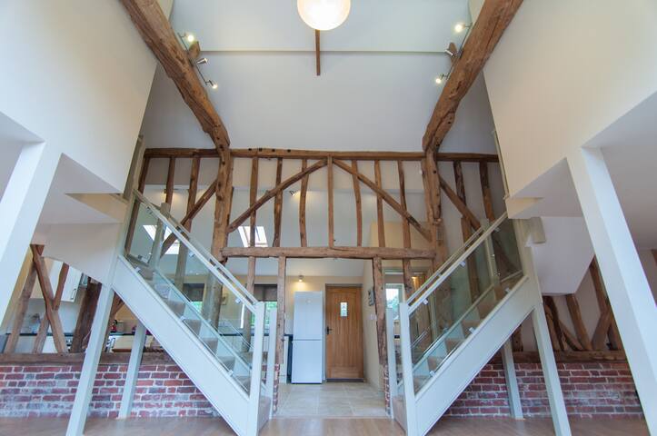 Sunnyside Barn, a Stunning Barn Conversion.