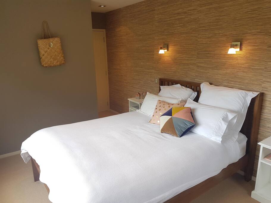 Super Comfy Queen Bed