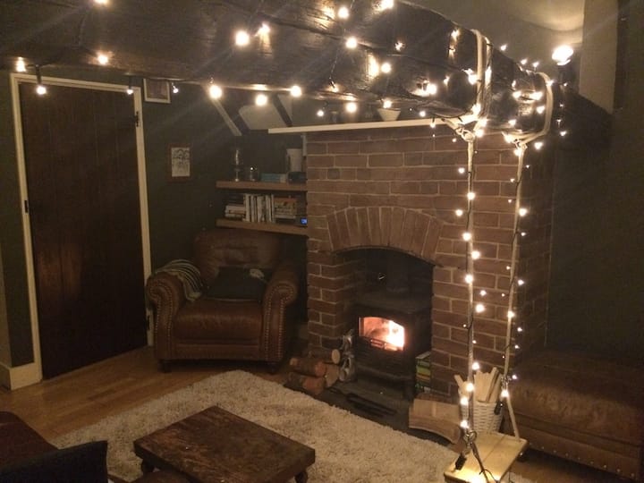 Unique, beamed flat in Canterbury Flats for Rent in Canterbury, United Kingdom Airbnb