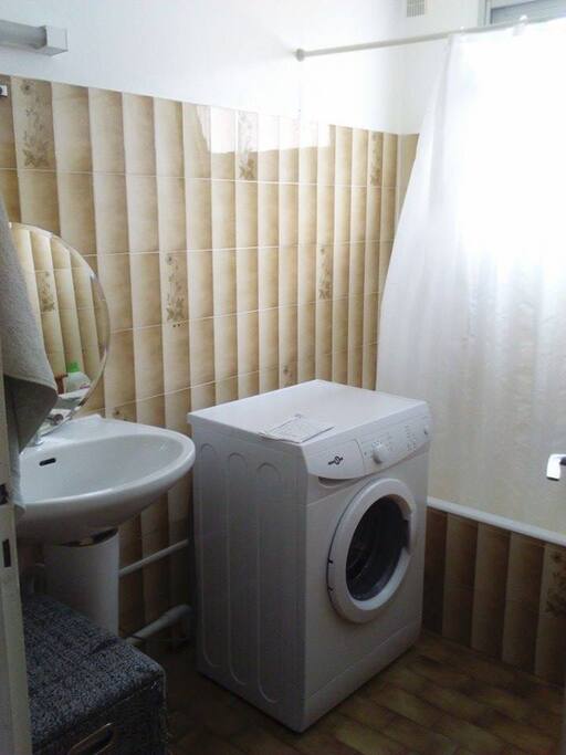 baignoire,machine à laver