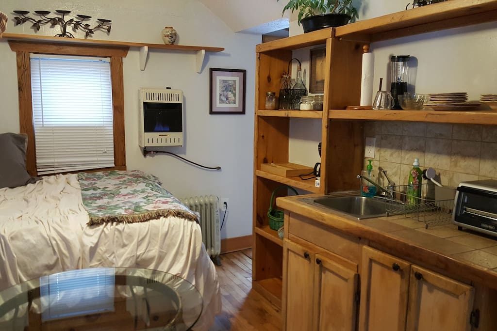 Entering the house, the kitchenette is on the right