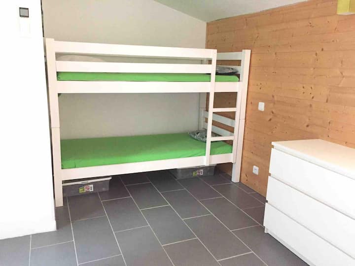 Sehemu ya kulala na kucheza kwa ajili ya watoto 