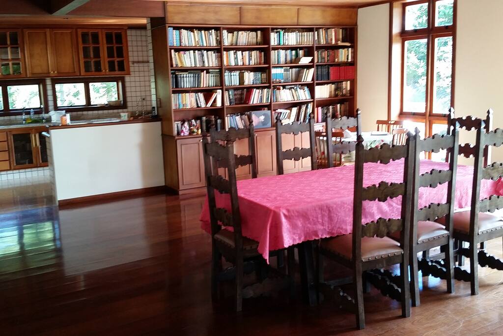 Sala principal e cozinha