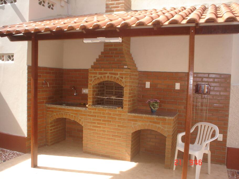 Churrasqueira ao lado
