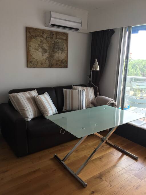 Table ajustable en hauteur