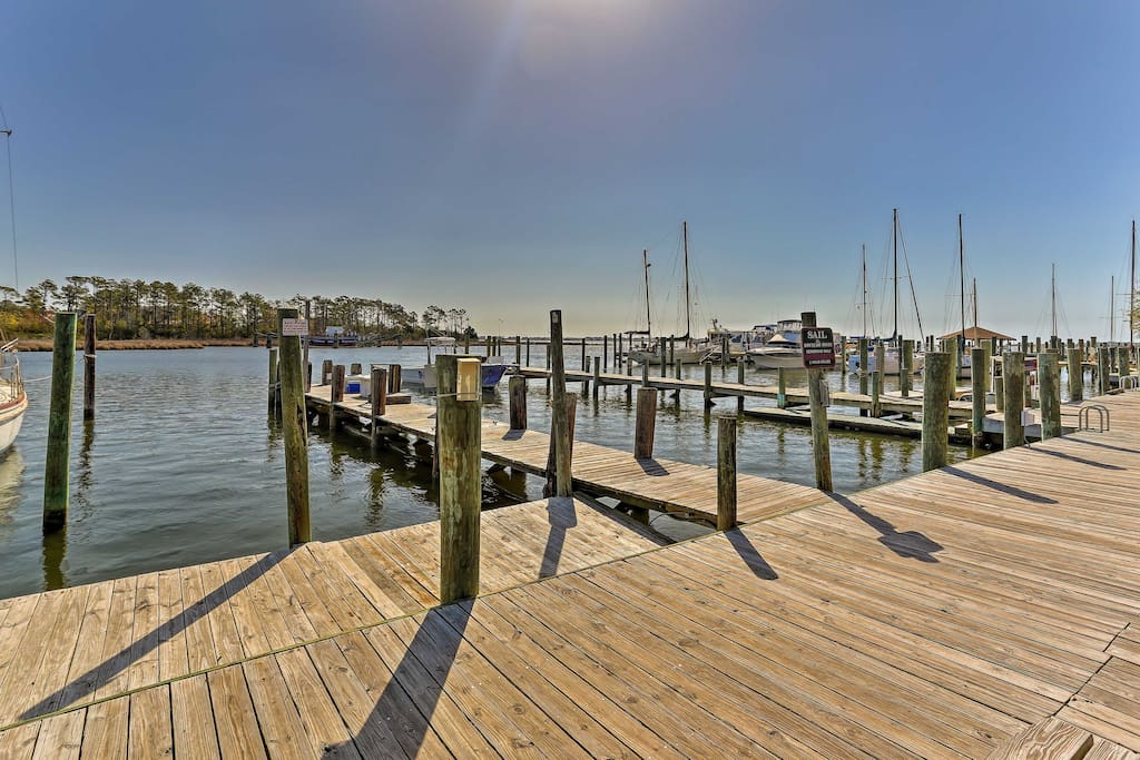 Enjoy long walks by the water or visit the Outer Banks area just 10 minutes away.