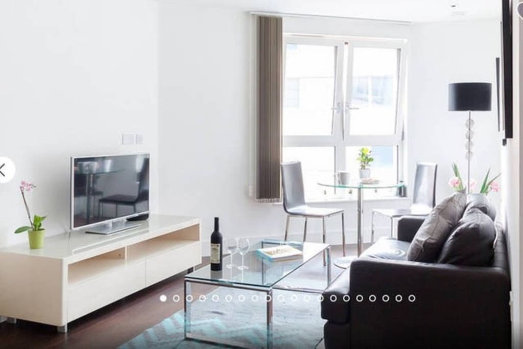 Bright, modern, immaculately cleaned & maintained appartment