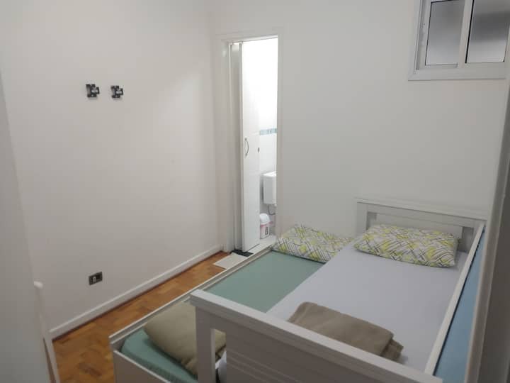 غرفة النوم 2