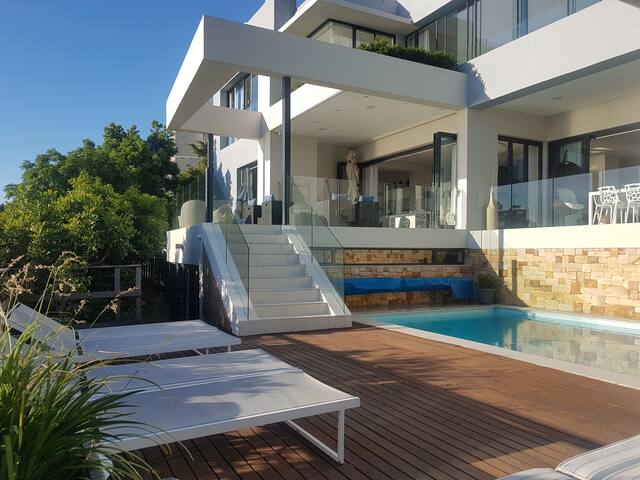 Omorphi Views gallery image 2