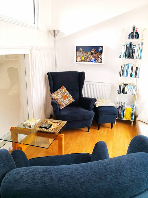 The galleried reading room