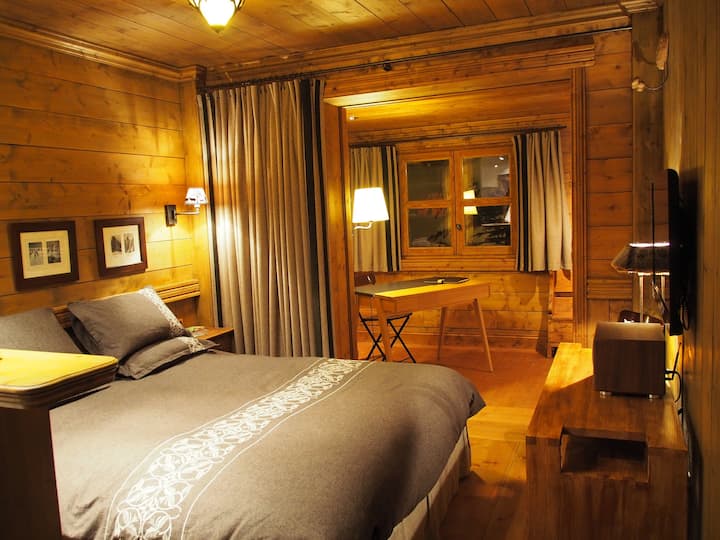 Apartmán Dome vás privíta v príjemnej a útulnej výzdobe.