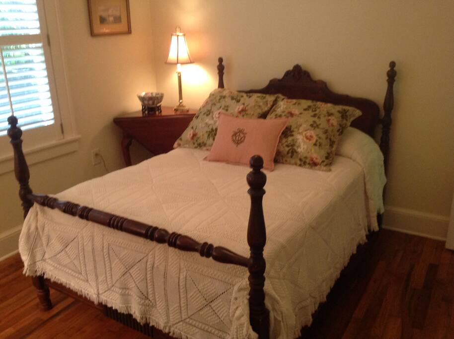Downstairs Bedroom 1