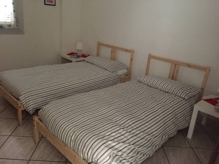 seconda camera da letto con letti singoli
