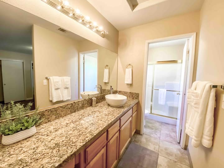Hanford Home | Big Backyard | Bbq Grill - Hanford, CA