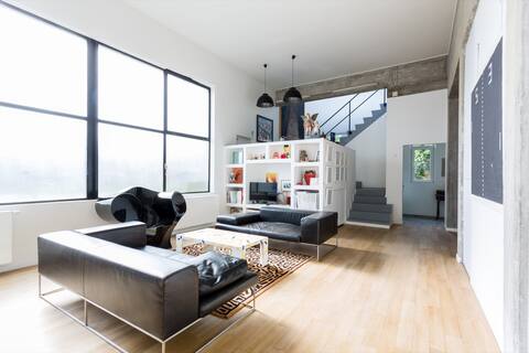 Designer loft in Neuchâtel - near train station