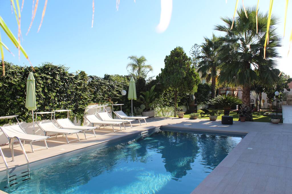 La piscina: che relax!!!!