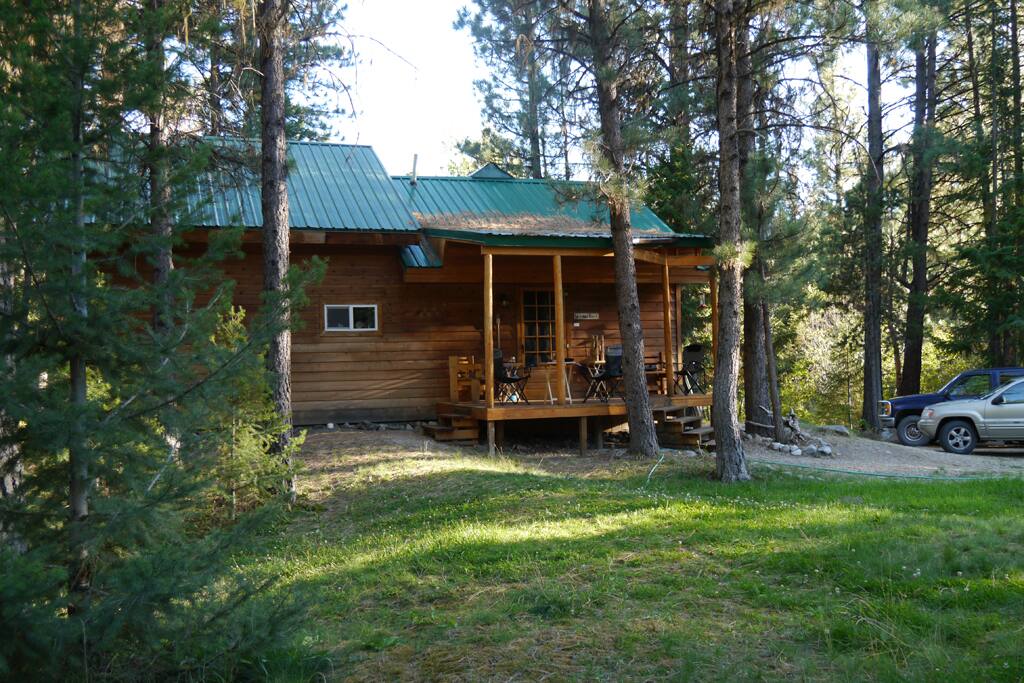 Overwhich Cabin-front side
