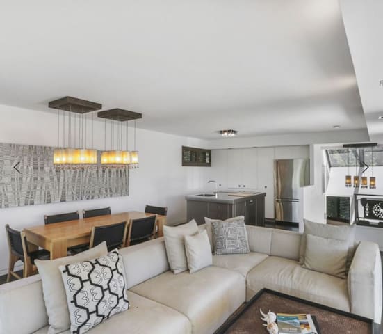 Penthouse 12 at Little Cove Noosa gallery image 2