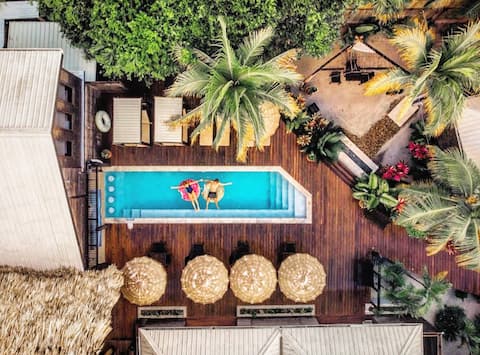 Boutique Cabana, Adults Only - pool/bikes/taco bar