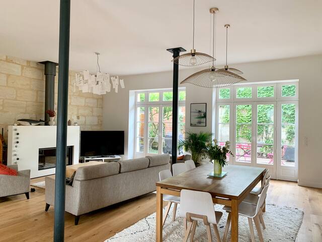 Maison de caractère en pierre Bordelaise. gallery image 4