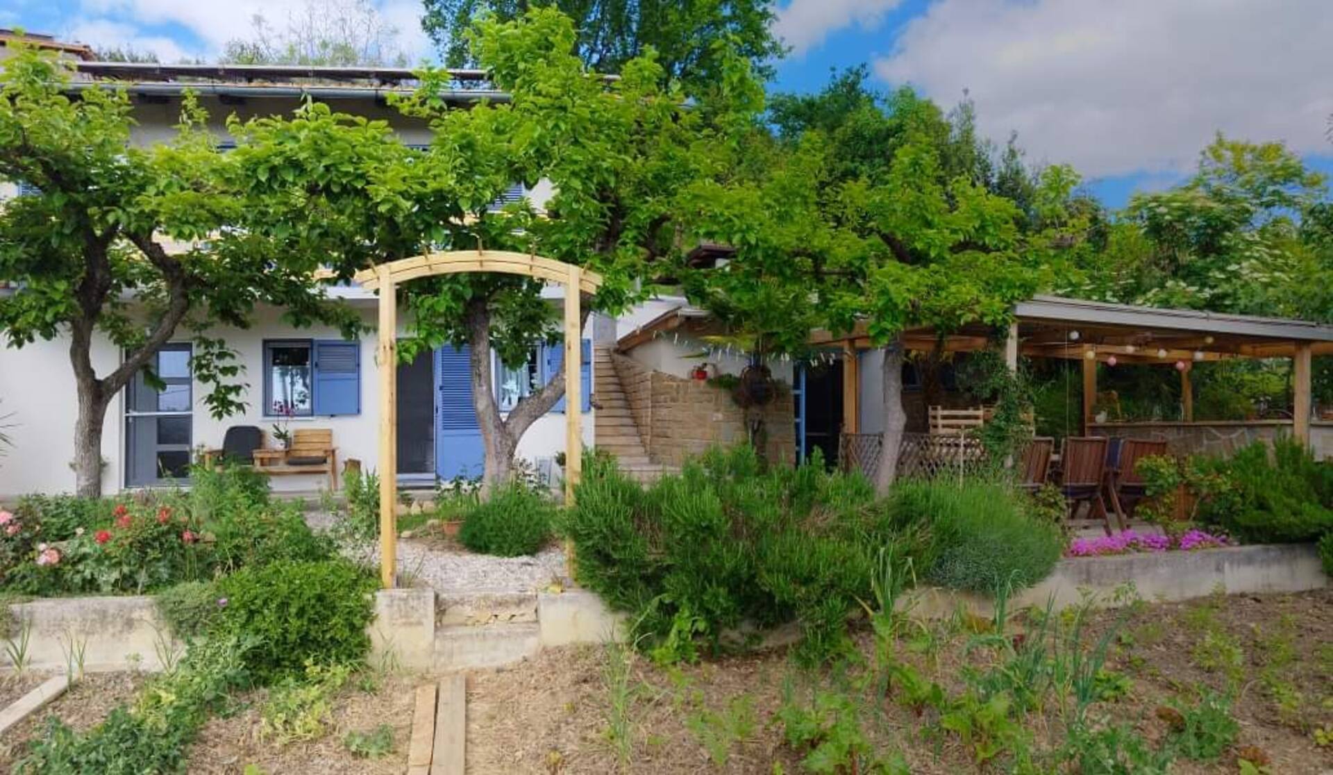 Salvia-guest house | Terrace & Garden