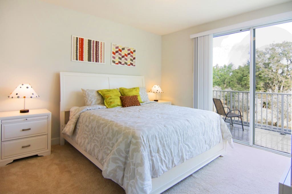 Bedroom, Indoors, Room, Bed, Furniture
