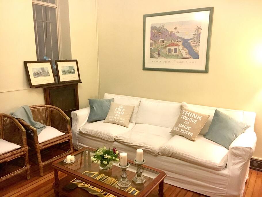 An apartment that resembles a house if the farm, in the heart of palermo.