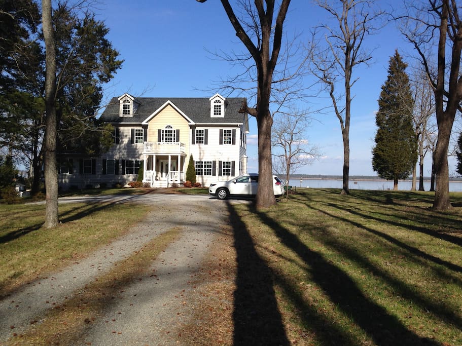 Driveway to house